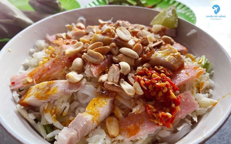 Bún mắm nêm – Món ăn vặt Đà Nẵng đậm đà khó quên