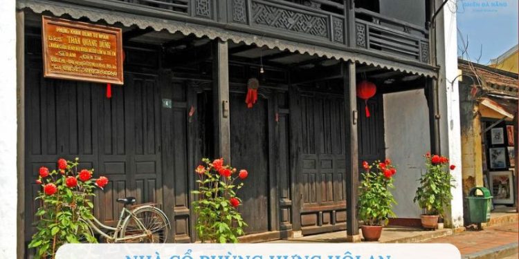 Ngôi nhà cổ Phùng Hưng