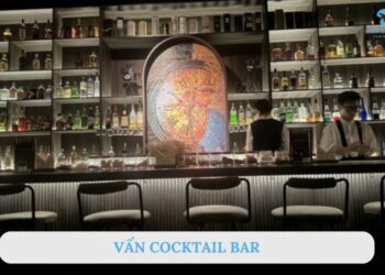 Vấn Cocktail Bar