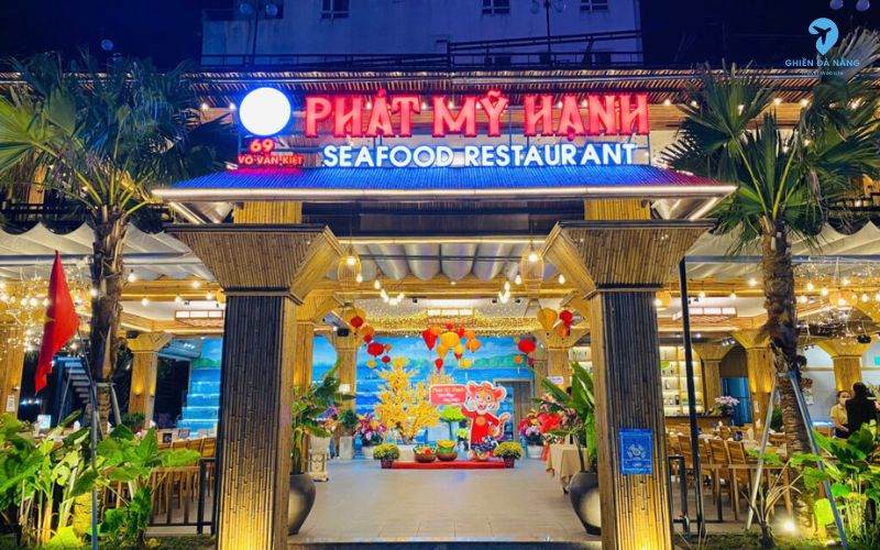 Nhà hàng Mỹ Hạnh - Quán nhậu hải sản sát biển Đà Nẵng lộng gió