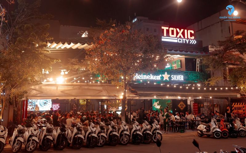 Thông tin đôi nét về Toxic Quán