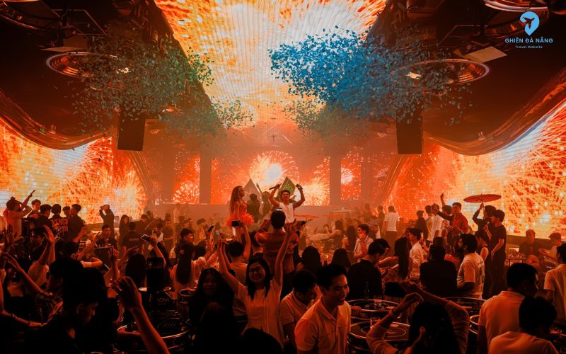 Không gian “ăn chơi” cực đã, đẳng cấp và sôi động tại ADM Club Đà Nẵng
