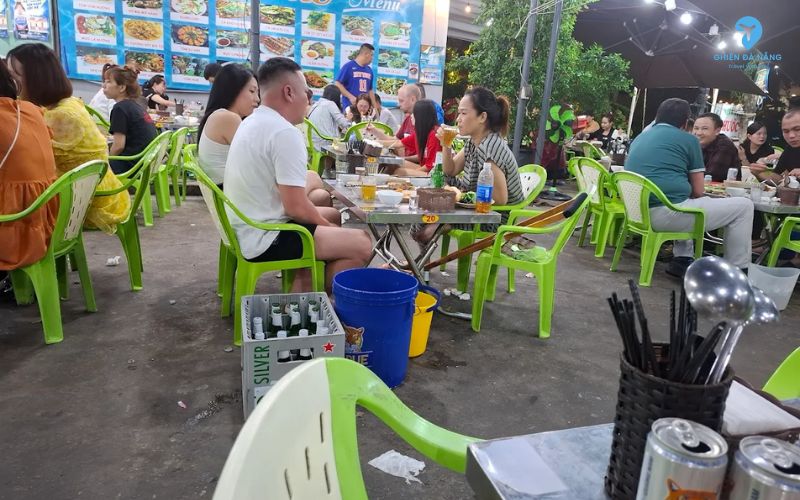 Không gian Quán Nhậu A Xữ