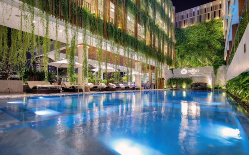 Oriental Danang là khách sạn mang đến không gian nghỉ dưỡng sang trọng, ấm cúng 