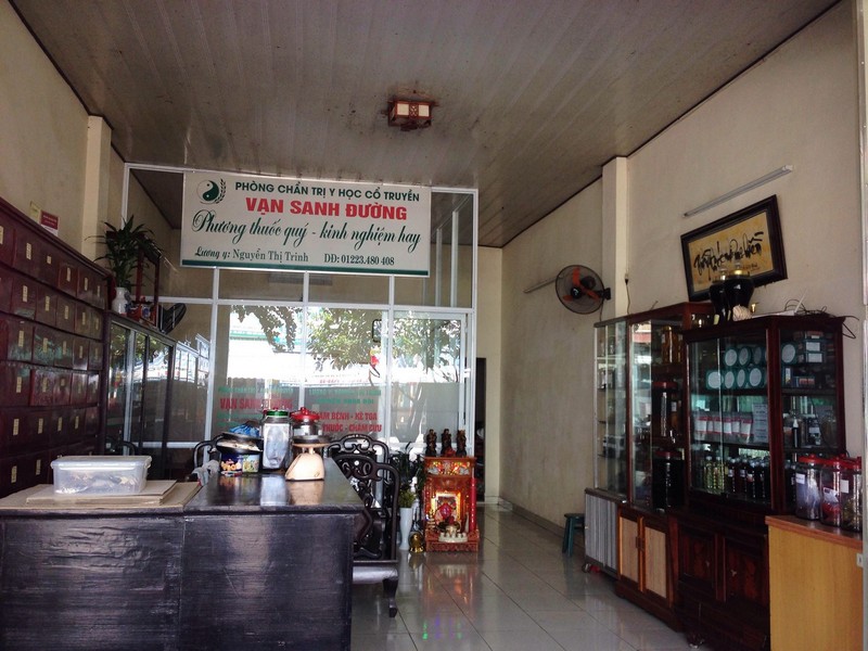 Tiệm thuốc Đông Y Vạn Sanh Đường