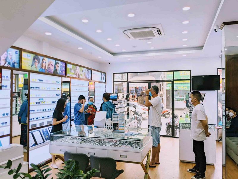 Cửa hàng cắt kính cận Đà Nẵng