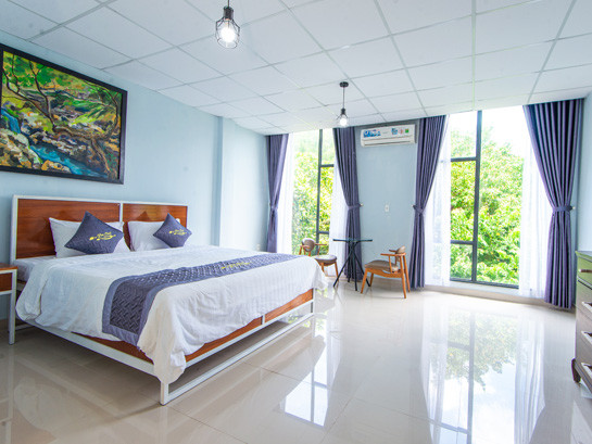 Phòng nghỉ sang trọng với tầm nhìn đẹp tại Suối Lương.