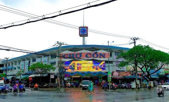 Chợ Cồn thực sự là một thiên đường cho người yêu ẩm thực và mua sắm