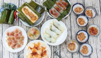 Quán Cô Xí là nơi để thưởng thức bánh nậm ngon Đà Nẵng chuẩn vị truyền thống
