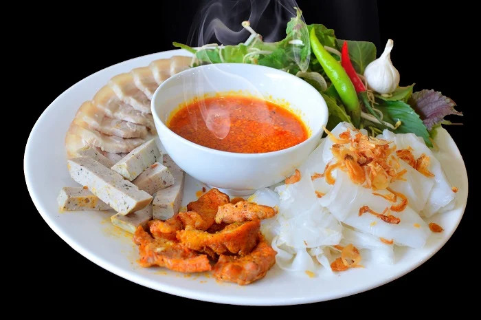 Dĩa bánh ướt Bà Bê đầy đặn
