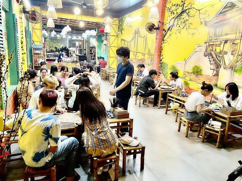 Mẹt bún đậu đầy đặn tại quán Tràng An