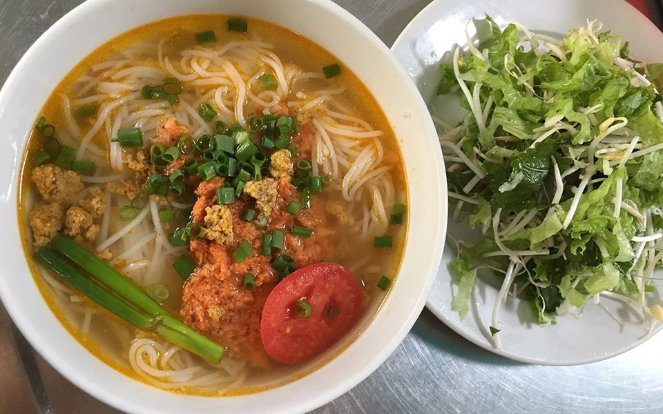 Khám Phá Tuyệt Phẩm Bún Riêu Cua Đà Nẵng: Hơn 10 Quán Ngon Nức Tiếng Cho Dân Sành Ăn