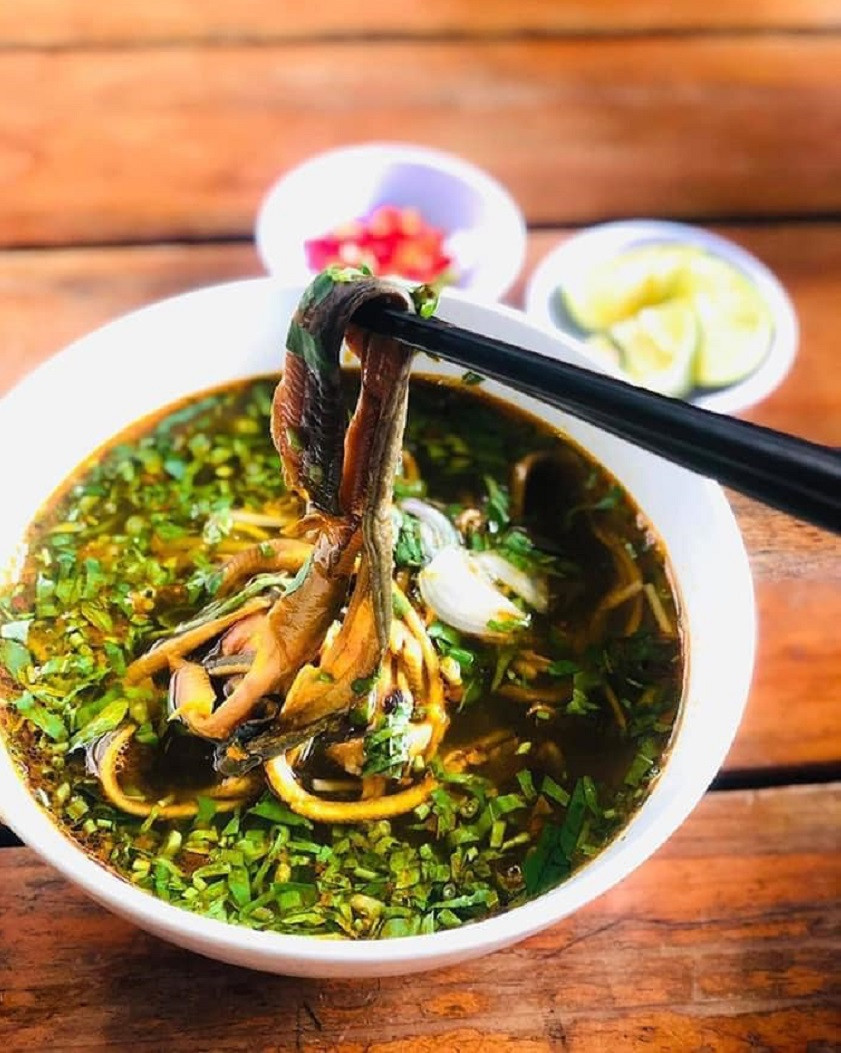 Ngoài cháo lươn Đà Nẵng quán còn phục vụ nhiều món ngon khác từ lươn