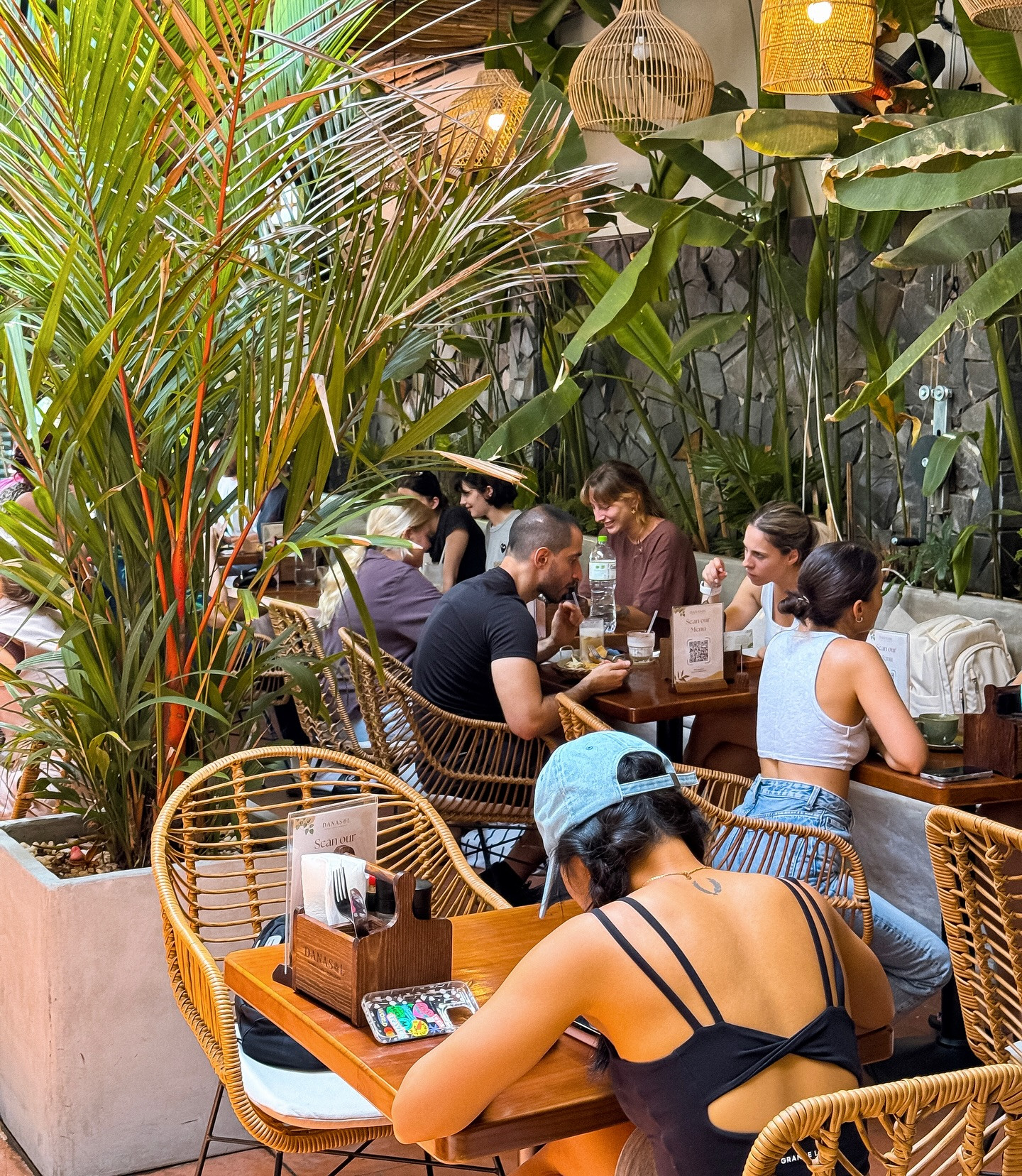 Không gian làm việc và cafe tại Danasol