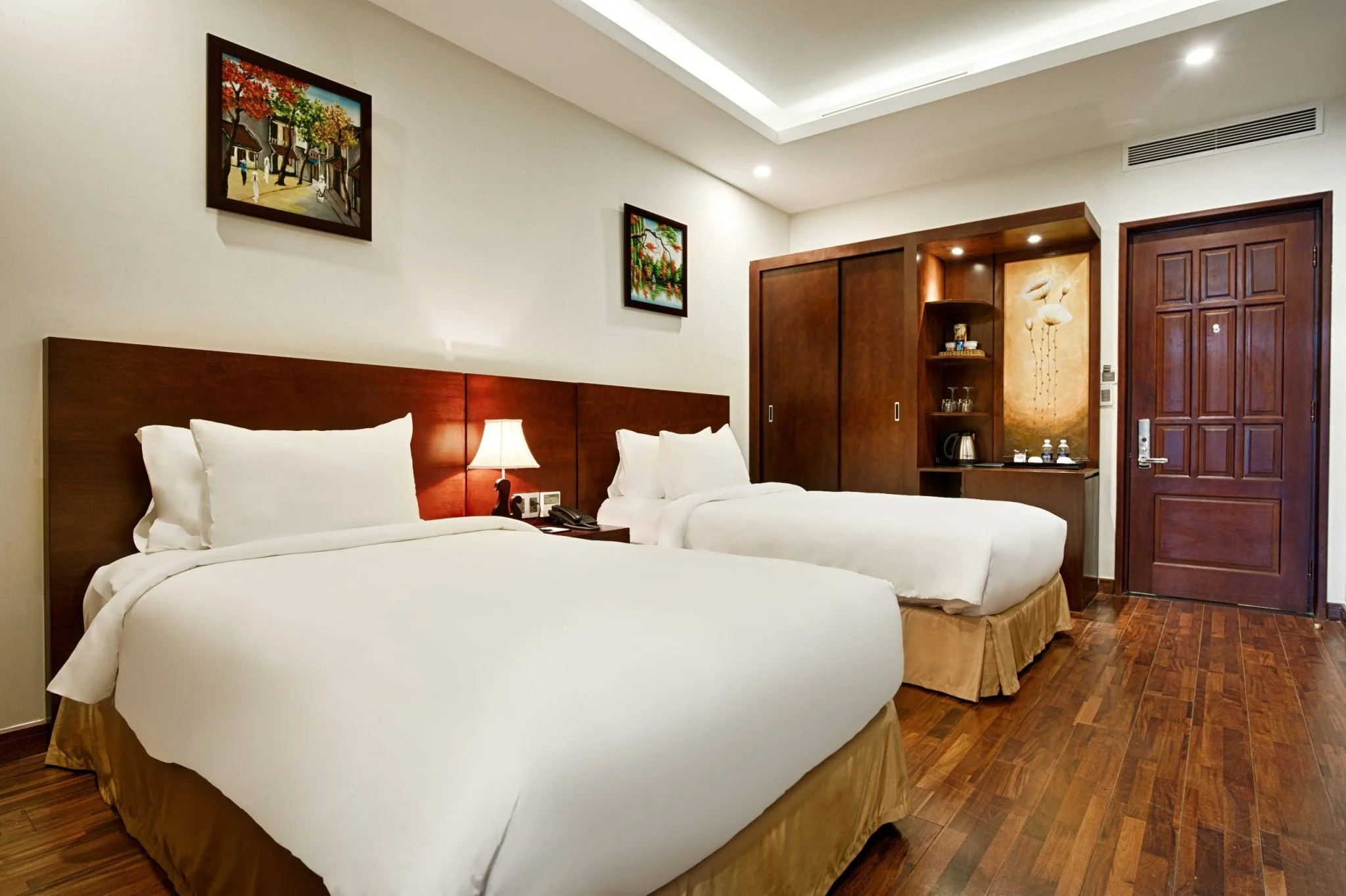 Phòng Deluxe Triple sẵn sàng chào đón nhóm bạn hoặc gia đình