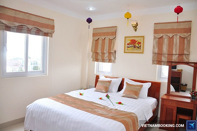 Khách sạn 2 sao Đà Nẵng nằm gần sông Hàn
