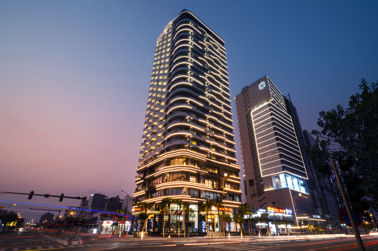 Khách Sạn Hilton Garden Inn Đà Nẵng: Trải Nghiệm Lưu Trú Đẳng Cấp Bên Bãi Biển Mỹ Khê