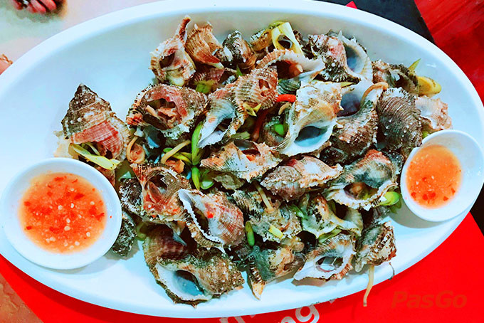 Các món hải sản hấp dẫn được chế biến tại Nhà hàng Bé Anh 1