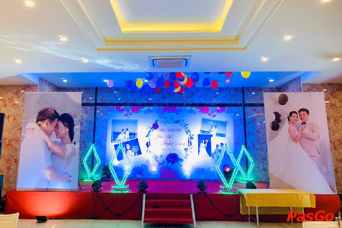 Không gian rộng rãi, thoáng mát với sức chứa lớn 700 khách