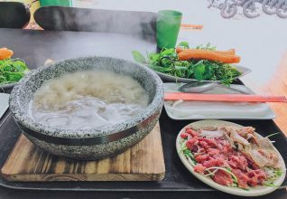 Phở dê bát đá