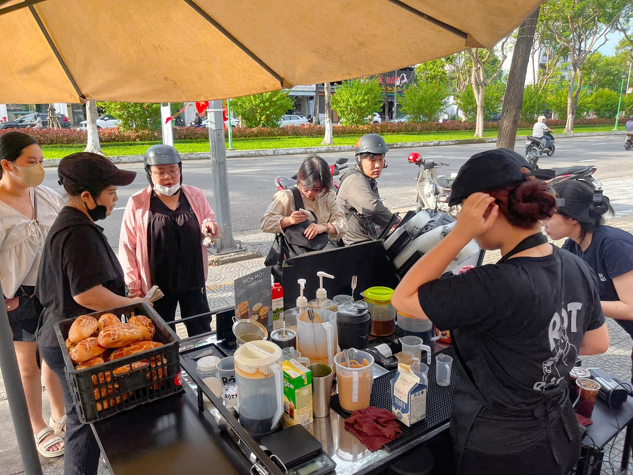 Không gian Rột Rột Cafe mộc mạc