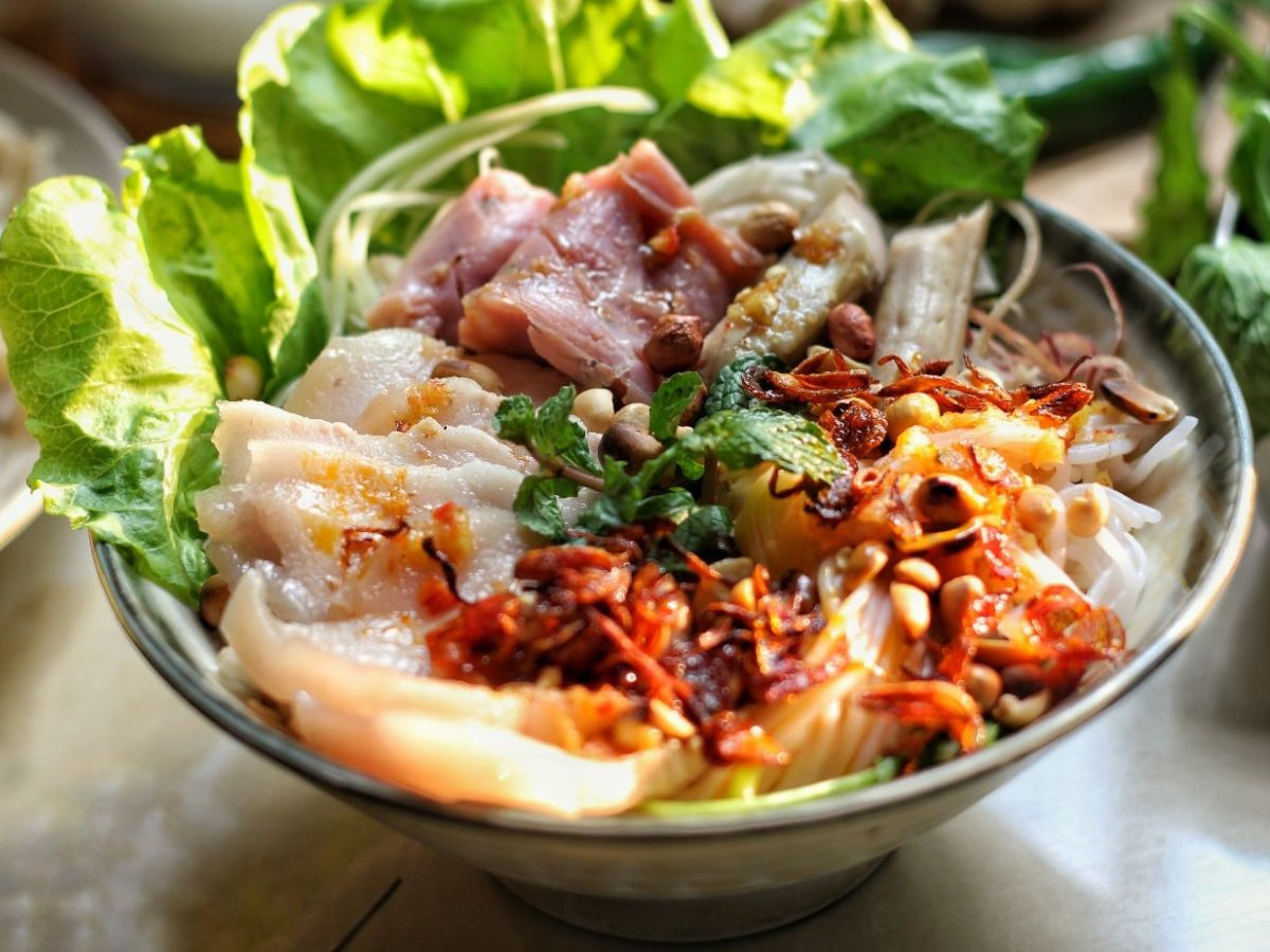 Khám Phá 10 Quán Bún Mắm Nêm Đà Nẵng Chuẩn Vị, Hấp Dẫn Nhất
