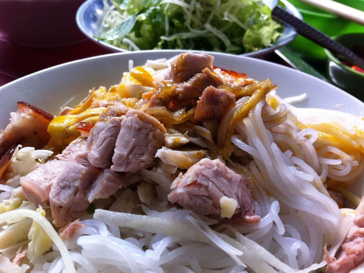 Sự nổi tiếng của thương hiệu bún mắm Bà Đông chính là nhờ mắm nêm