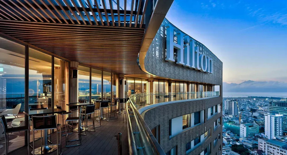 Kiến trúc sang trọng và view sông Hàn tại Hilton Đà Nẵng