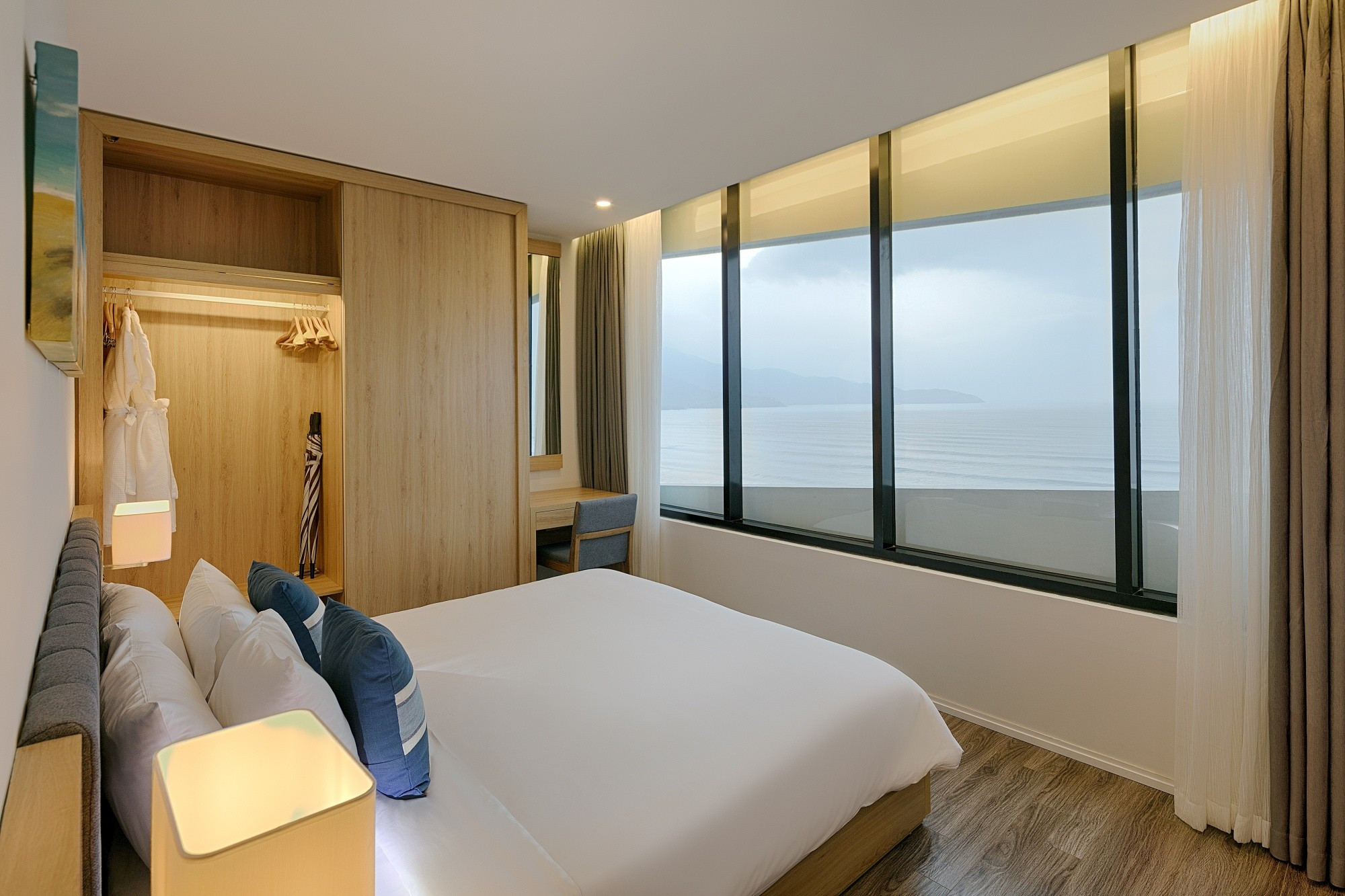 Phòng Residence với không gian sinh hoạt riêng biệt và đầy đủ tiện nghi