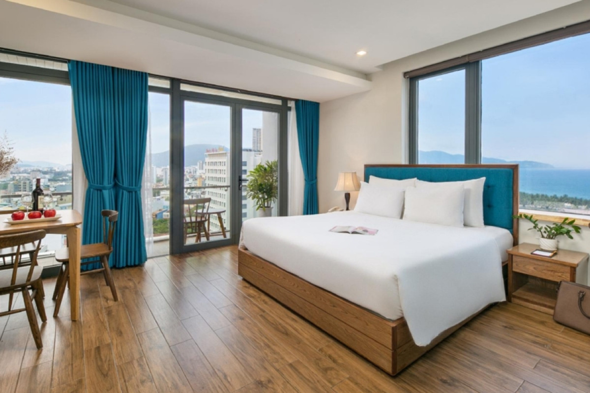 Studio Apartment with Balcony
