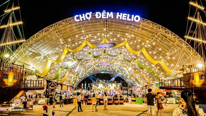 Cảnh quan nhộn nhịp tại chợ đêm Helio Đà Nẵng