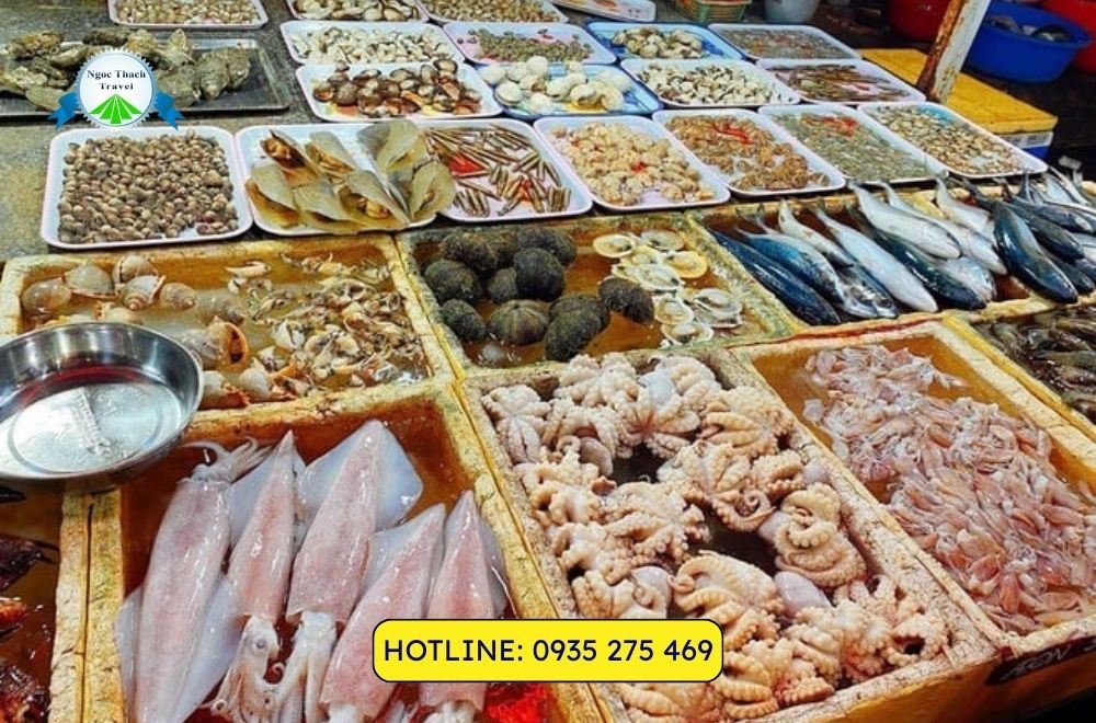 cho hai san da nang 2 3 cho hai san da nang 2