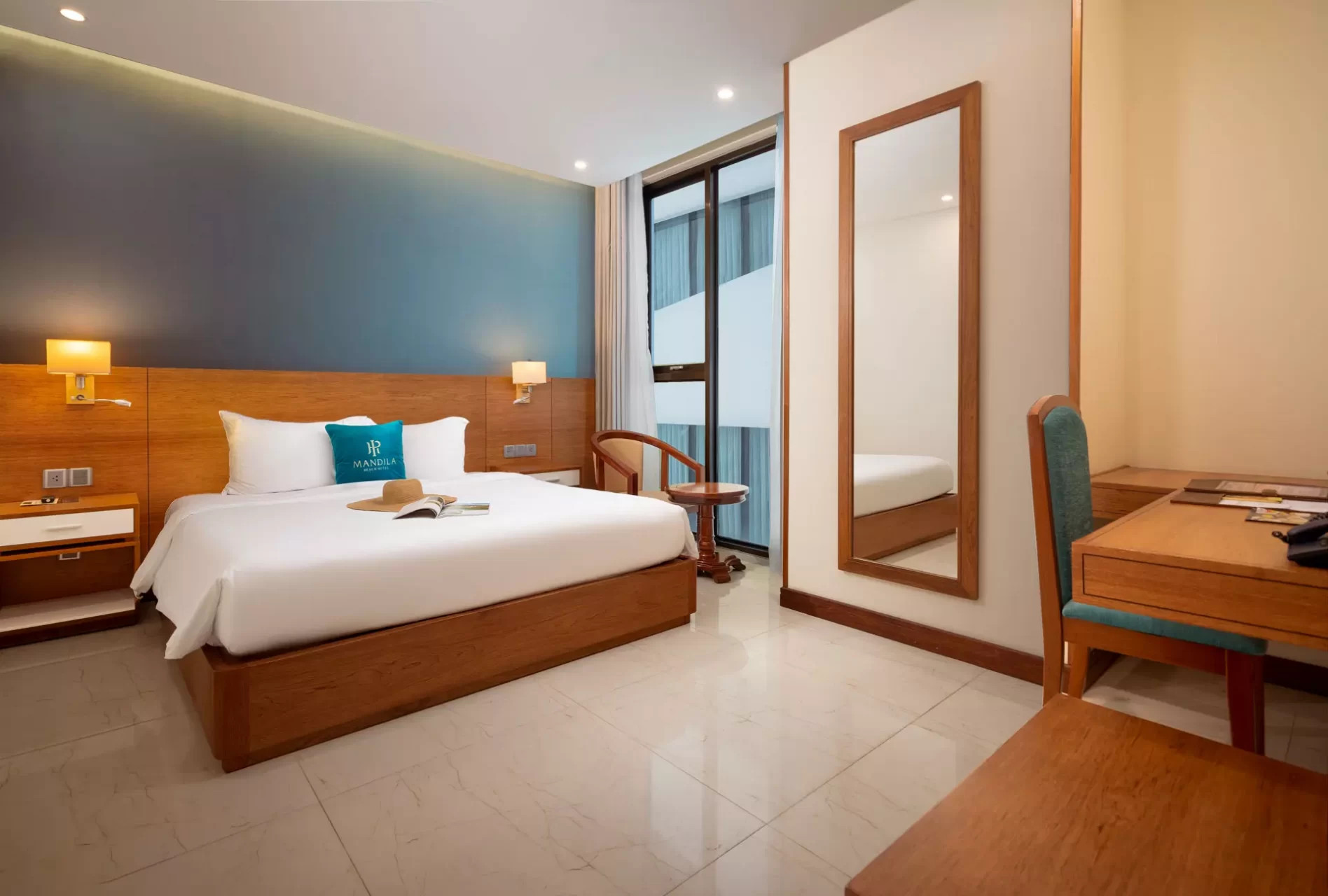 Khám Phá Biển Mỹ Khê Qua Lăng Kính Mandila Beach Hotel: Điểm Hẹn Lý Tưởng Cho Kỳ Nghỉ Tại Đà Nẵng