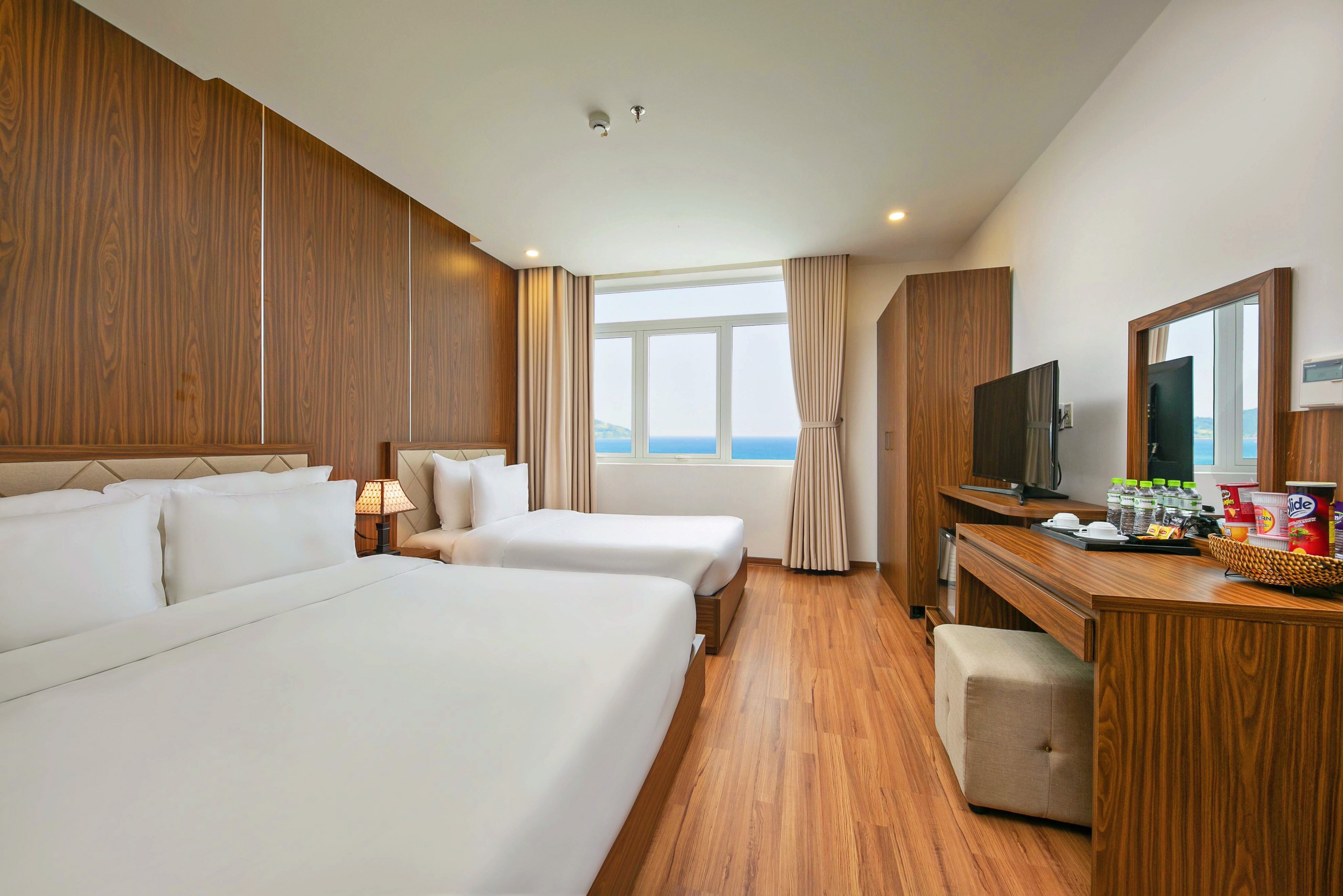 Phòng Executive Triple With Sea View