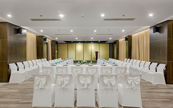 Phòng hội nghị sang trọng và tiện nghi