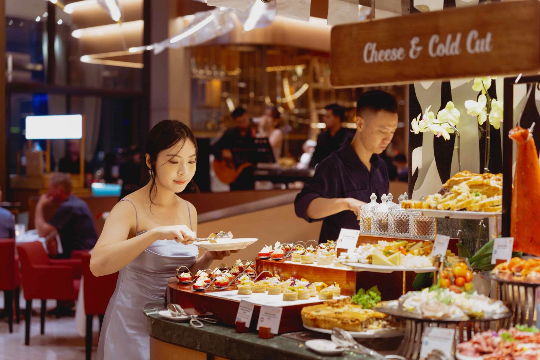 Buffet tối thứ Bảy hàng tuần tại Nhà hàng The Square