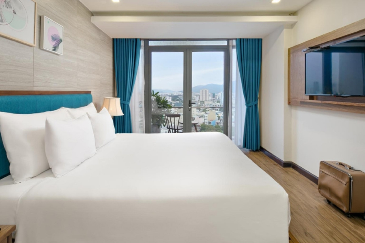 Suite Room with Balcony