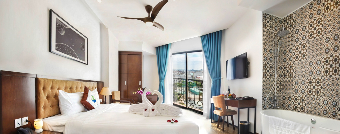Khách sạn Ritzy Đà Nẵng: Điểm Dừng Chân Lý Tưởng Gần Biển Mỹ Khê