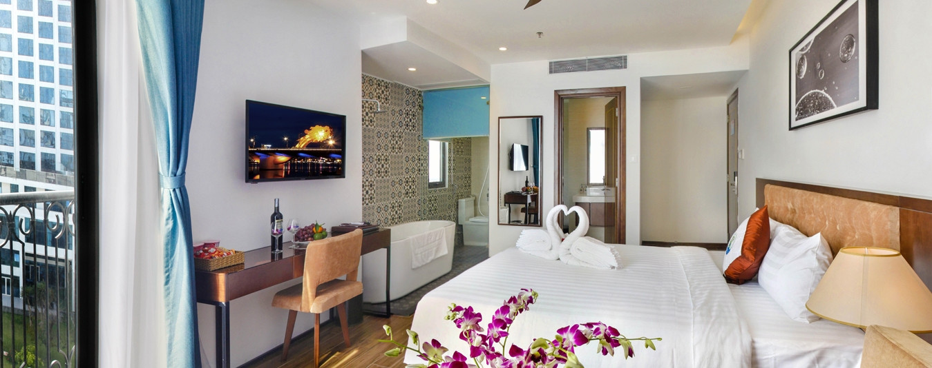 Phòng nghỉ sang trọng tại Khách sạn Ritzy