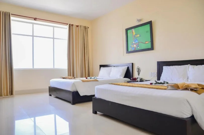 Phòng Family tại Nữ Hoàng Hotel