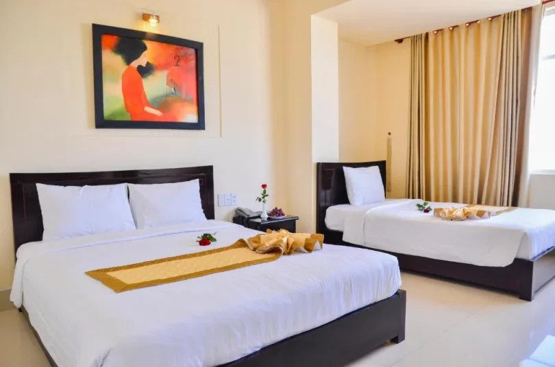 Phòng Triple tại Nữ Hoàng Hotel