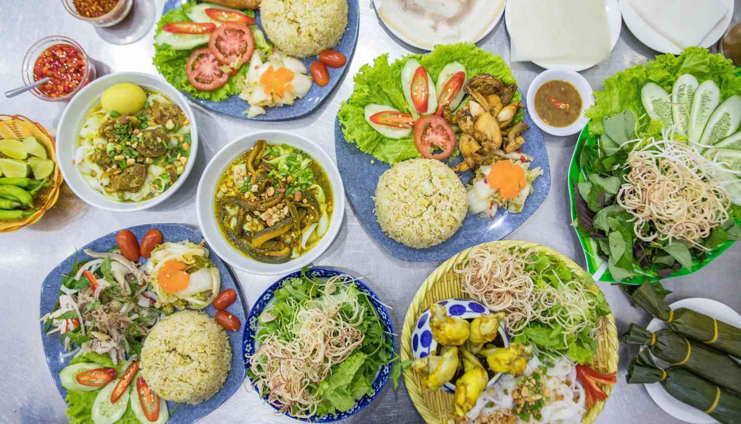 Mì Quảng Hương Quê chuẩn vị
