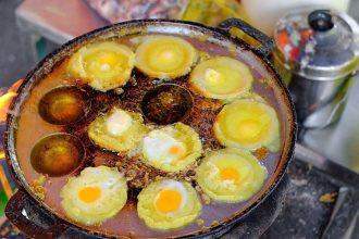 Bánh căn Loan Đà Nẵng mang hương vị gần gũi như bánh căn Nha Trang