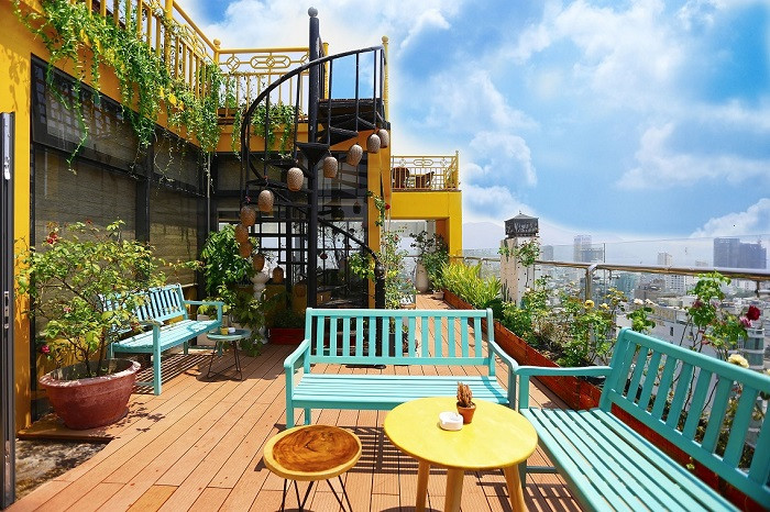 Quán bar Đà Nẵng có phong cách trang trí thơ mộng cùng view ngắm cực đẹp