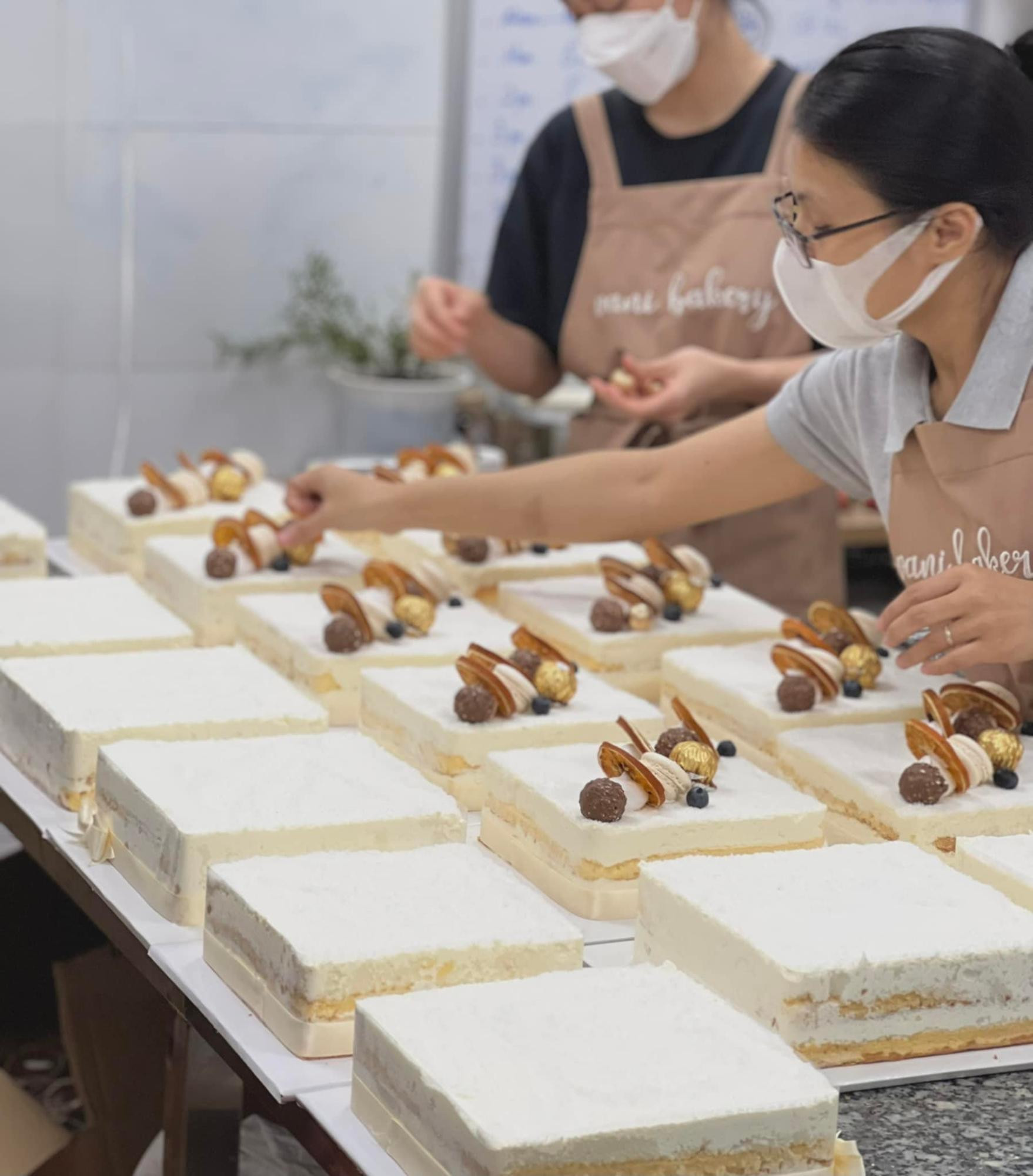 Mỗi chiếc bánh tại tiệm bánh kem Vani đây đều được làm bằng sự chỉn chu, cẩn thận