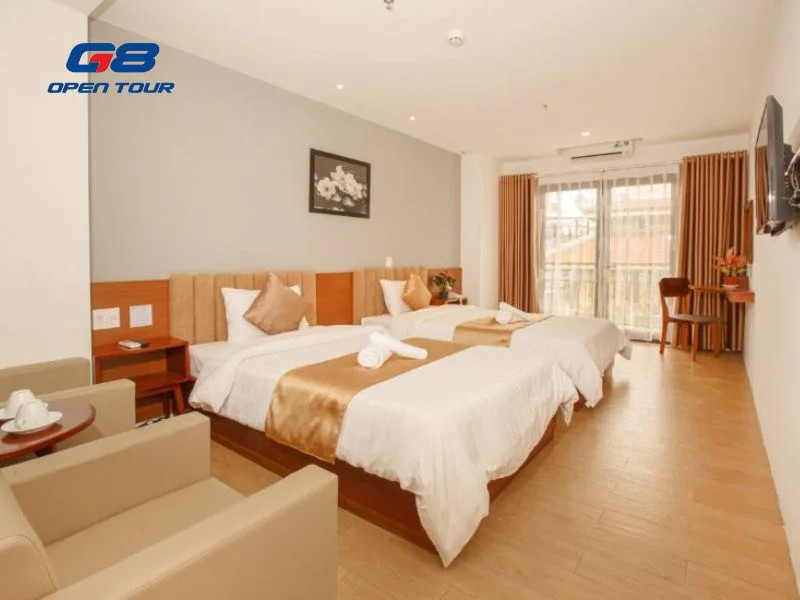 Khung cảnh thơ mộng nhìn từ Gardenia Hue Hotel về đêm