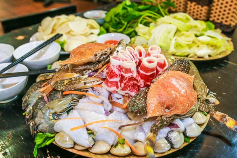 Anh Em Quán - quán hải sản ngon Đà Nẵng giá rẻ bất ngờ
