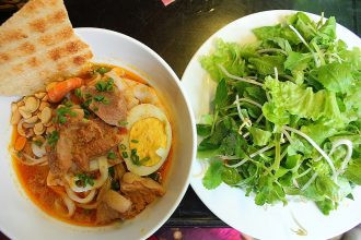 Mì Quảng là món đặc sản Đà Nẵng