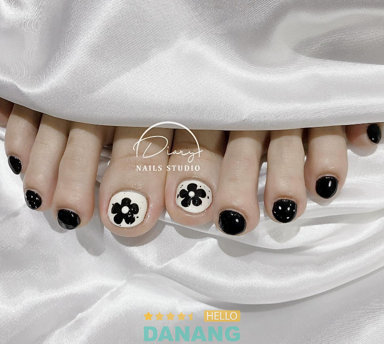 Diary Nails Studio cung cấp nhiều dịch vụ nail chất lượng